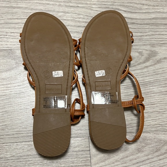American Eagle Outfitters Sandals - Picture 2 of 3